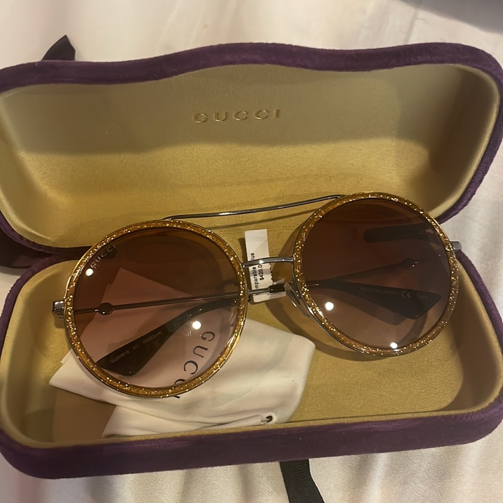 Gucci Sunglasses in Original Packaging with Tag Still on